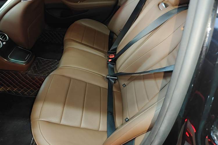 Used Mercedes-Benz E-Class 2022 Revised E 300 L Sporty and Stylish Edition Left Rear Seat