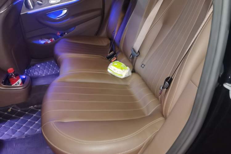 Used Mercedes-Benz E-Class 2022 Revised Version E 300 L Luxury Edition Left Rear Seat