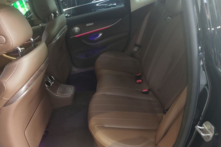Used Mercedes-Benz E-Class 2022 Revised Version E 300 L Fashion Edition Left Rear Seat
