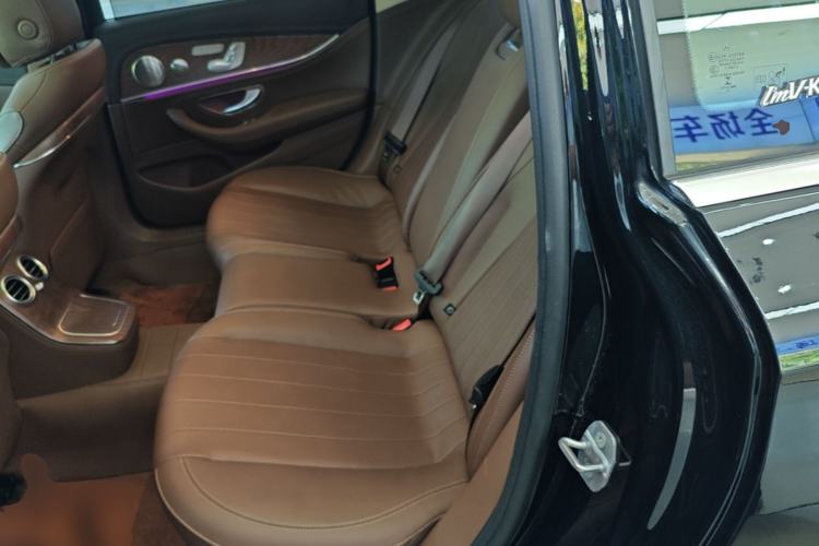 Used Mercedes-Benz E-Class 2022 Second Facelift E 300 L Luxury Edition Left Rear Seat