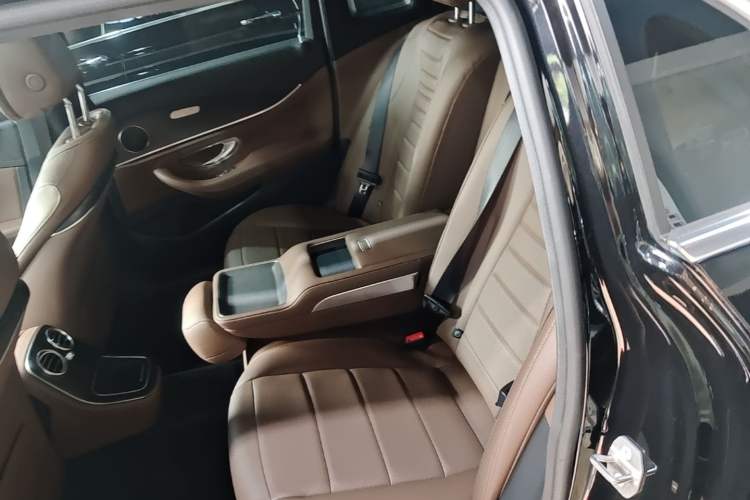 Used Mercedes-Benz E-Class 2022 Second Facelift E 260 L Sport Edition Left Rear Seat