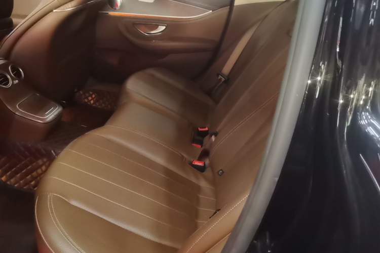 Used Mercedes-Benz E-Class 2022 Second Facelift E 300 L Fashion Edition Left Rear Seat