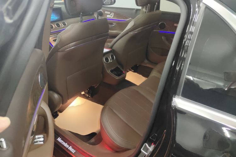 Used Mercedes-Benz E-Class 2022 Revised Version E 300 L Fashion Edition Left Rear Seat