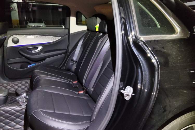 Used Mercedes-Benz E-Class 2022 Revised E 300 L Sporty and Stylish Edition Left Rear Seat
