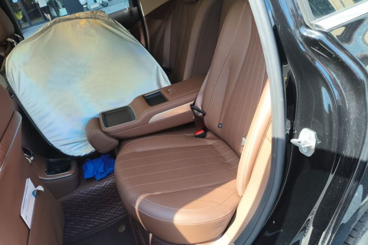 Used Mercedes-Benz E-Class 2022 Revised Version E 300 L Fashion Edition Left Rear Seat