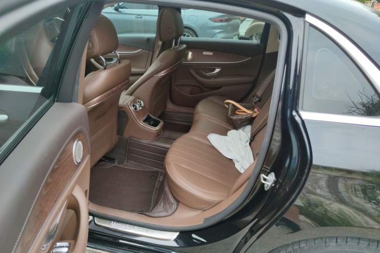 Used Mercedes-Benz E-Class 2022 Updated E 260 L Left Rear Seat