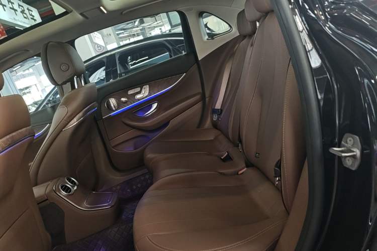 Used Mercedes-Benz E-Class 2022 E 300 L Luxury Model Left Rear Seat