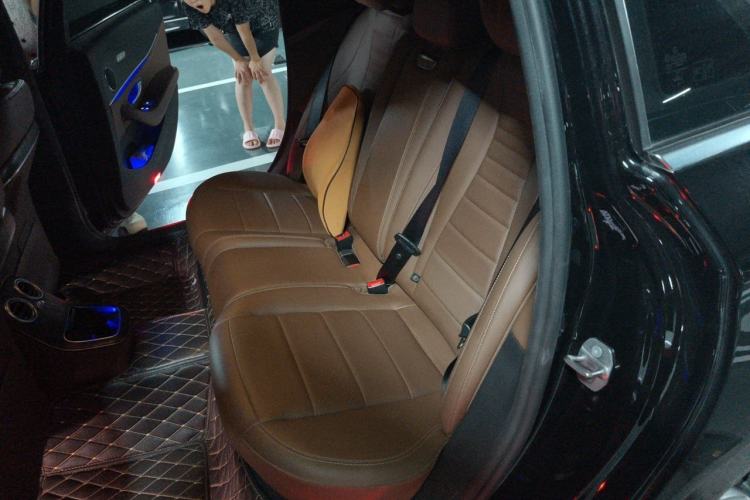 Used Mercedes-Benz E-Class 2022 E 300 L Sporty and Stylish Model Left Rear Seat