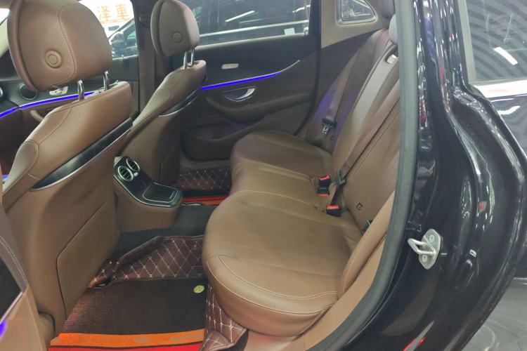 Used Mercedes-Benz E-Class 2022 Revised Version E 300 L Fashion Edition Left Rear Seat