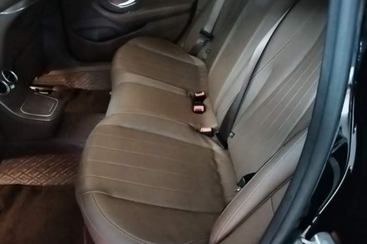 Used Mercedes-Benz E-Class 2022 Updated E 300 L Stylish Edition Left Rear Seat