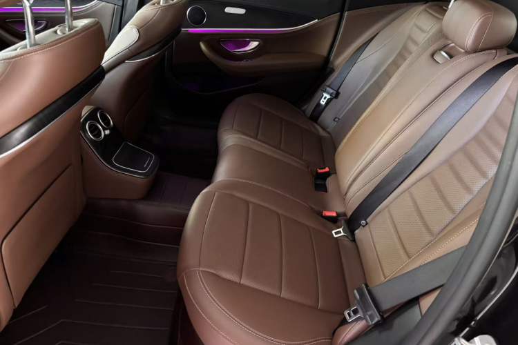 Used Mercedes-Benz E-Class 2022 Revised Version E 300 L Sporty and Stylish Edition Left Rear Seat