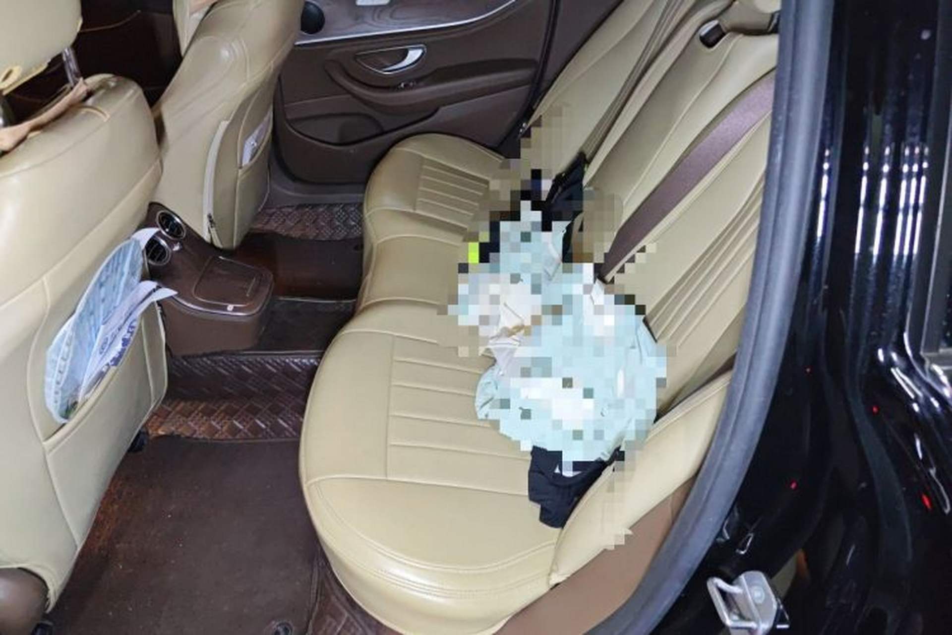 Used Mercedes-Benz E-Class 2022 Second Facelift E 300 L Fashion Edition Left Rear Seat