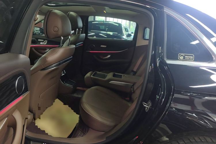 Used Mercedes-Benz E-Class 2022 Revised Version E 300 L Fashion Edition Left Rear Seat