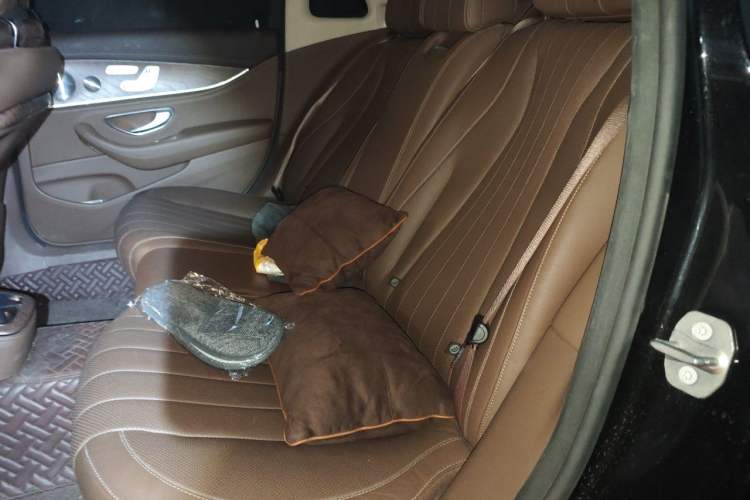 Used Mercedes-Benz E-Class 2022 E 300 L Premium Edition Left Rear Seat