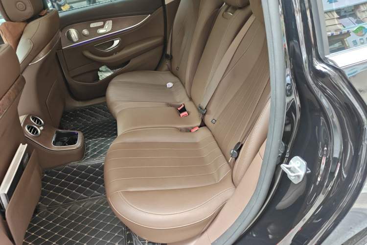 Used Mercedes-Benz E-Class 2022 Updated E 300 L Luxury Edition Left Rear Seat