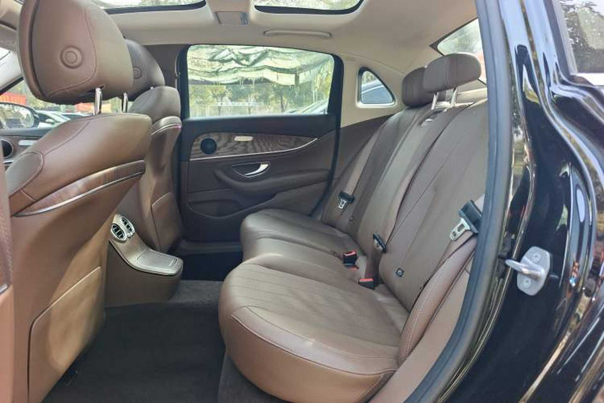 Used Mercedes-Benz E-Class 2022 Revised Version E 300 L Fashion Edition Left Rear Seat