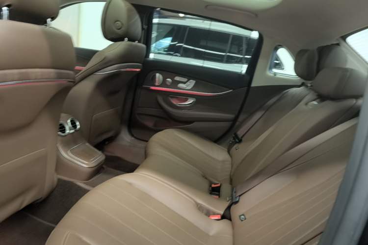 Used Mercedes-Benz E-Class 2022 Updated E 300 L Luxury Edition Left Rear Seat