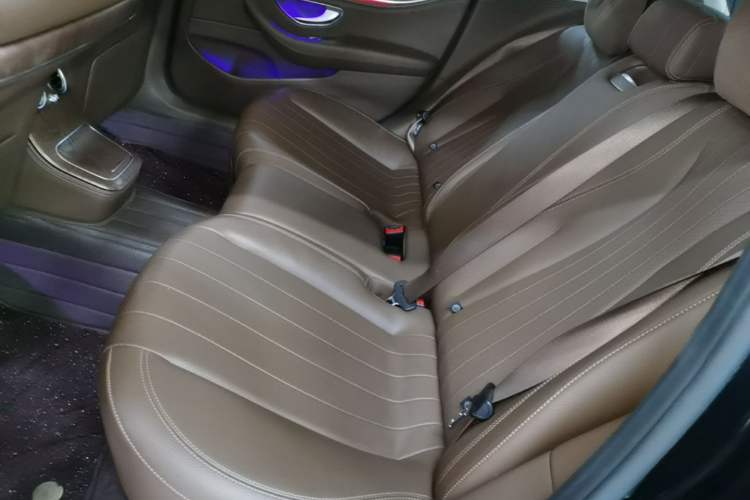 Used Mercedes-Benz E-Class 2022 Updated E 300 L Luxury Edition Left Rear Seat