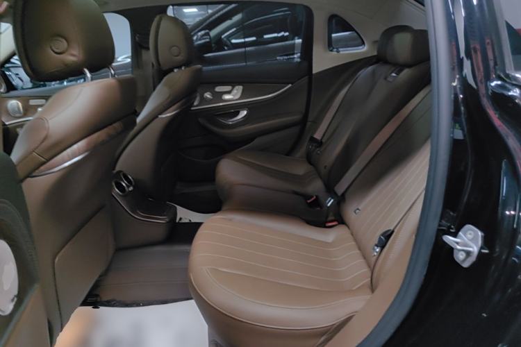 Used Mercedes-Benz E-Class 2022 Second Facelift E 300 L Luxury Edition Left Rear Seat