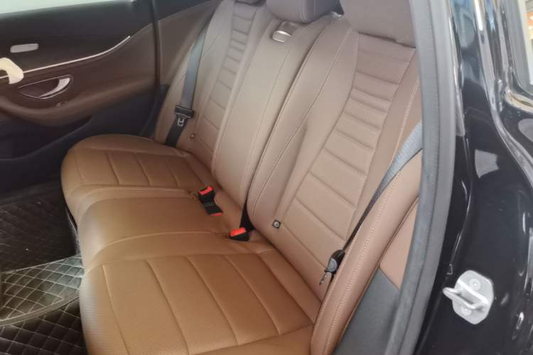 Used Mercedes-Benz E-Class 2022 Revised Version E 300 L Sporty and Stylish Edition Left Rear Seat