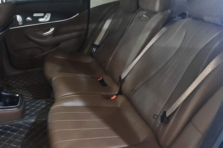 Used Mercedes-Benz E-Class 2022 Updated E 300 L Luxury Edition Left Rear Seat