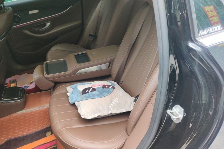 Used Mercedes-Benz E-Class 2022 Revised Version E 300 L Fashion Edition Left Rear Seat
