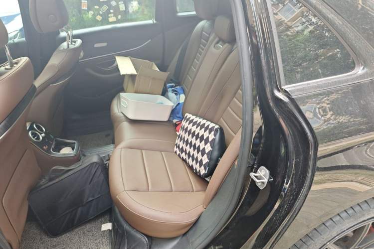 Used Mercedes-Benz E-Class 2022 Revised E 300 L Sporty and Stylish Edition Left Rear Seat