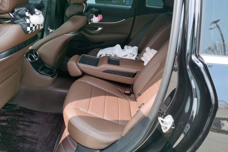 Used Mercedes-Benz E-Class 2022 E 300 L Sporty and Stylish Model Left Rear Seat