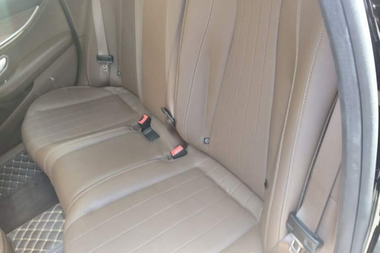Used Mercedes-Benz E-Class 2022 E 260 L Left Rear Seat