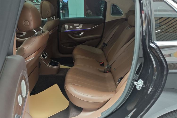 Used Mercedes-Benz E-Class 2022 Second Facelift E 300 L Luxury Edition Left Rear Seat