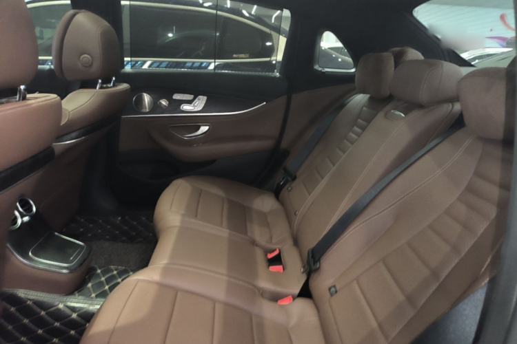 Used Mercedes-Benz E-Class 2022 Revised Version E 300 L Sport Luxury Edition Left Rear Seat