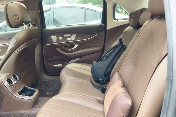 Used Mercedes-Benz E-Class 2022 Revised Version E 300 L Luxury Edition Left Rear Seat