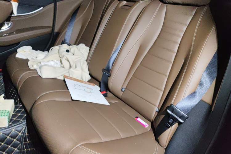 Used Mercedes-Benz E-Class 2022 E 260 L Sport Edition Left Rear Seat
