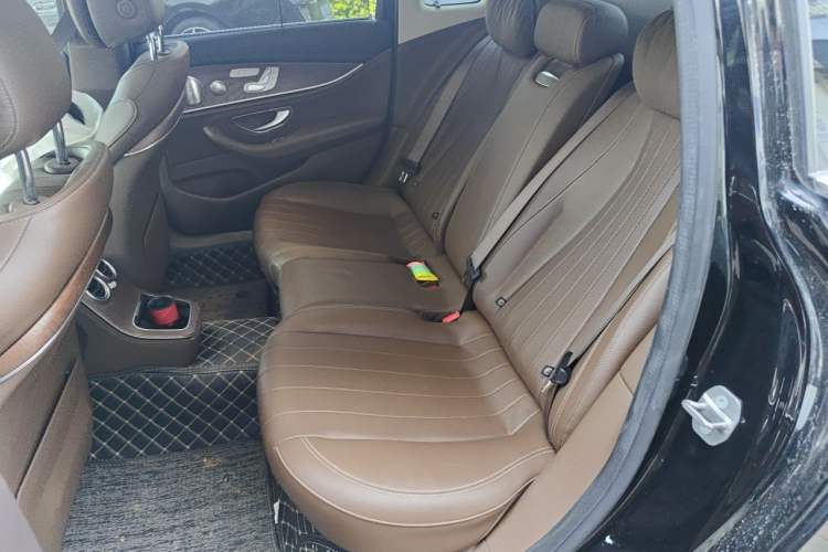 Used Mercedes-Benz E-Class 2022 Second Facelift E 300 L Luxury Edition Left Rear Seat