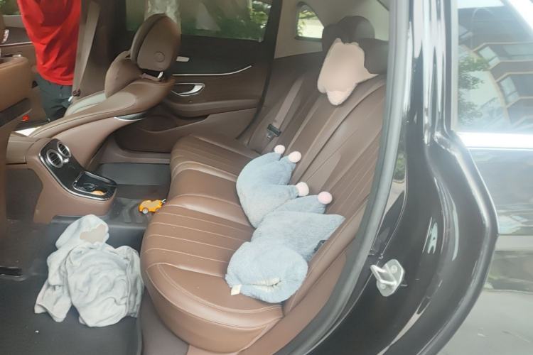 Used Mercedes-Benz E-Class 2022 Second Facelift E 300 L Fashion Edition Left Rear Seat