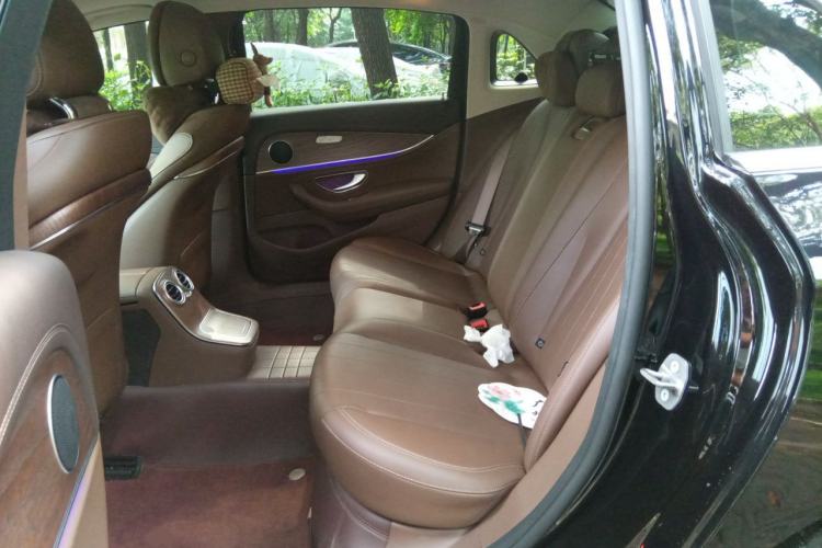 Used Mercedes-Benz E-Class 2022 Revised Version E 300 L Fashion Edition Left Rear Seat
