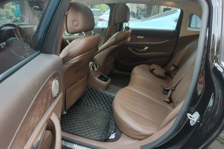 Used Mercedes-Benz E-Class 2022 Updated E 300 L Stylish Edition Left Rear Seat