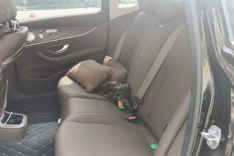 Used Mercedes-Benz E-Class 2022 Updated E 300 L Stylish Edition Left Rear Seat
