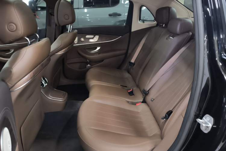 Used Mercedes-Benz E-Class 2022 Updated E 300 L Luxury Edition Left Rear Seat