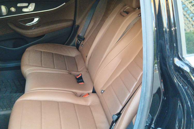 Used Mercedes-Benz E-Class 2022 Second Facelift E 300 L Sport Luxury Edition Left Rear Seat
