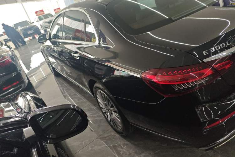 Used Mercedes-Benz E-Class 2022 Revised Version E 300 L Fashion Edition Left Side