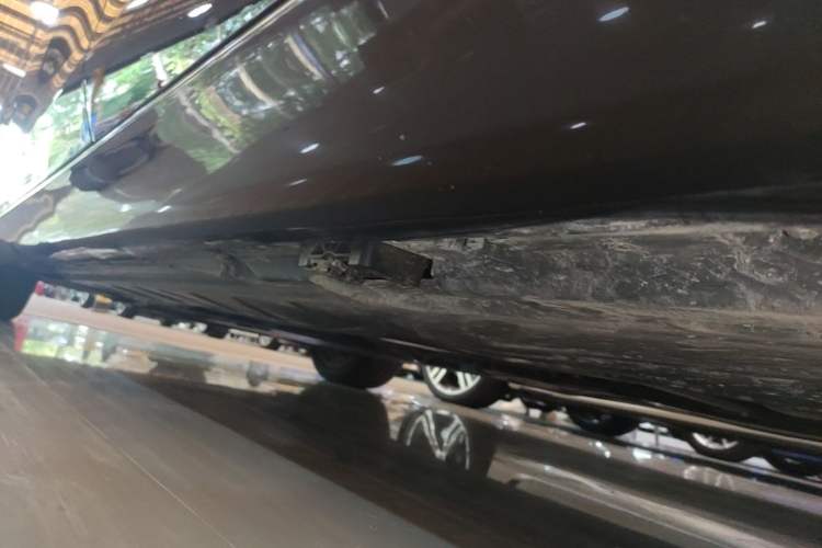 Used Mercedes-Benz E-Class 2022 E 260 L Left Side Sill