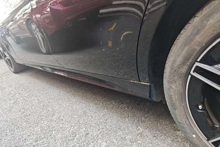 Used Mercedes-Benz E-Class 2022 E 300 Stylish Sports Edition Left Side Sill