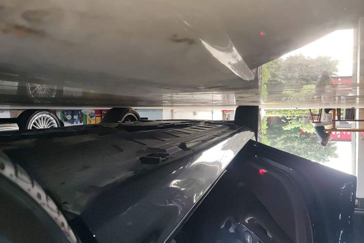 Used Mercedes-Benz E-Class 2022 Second Facelift E 300 L Fashion Edition Left Side Sill