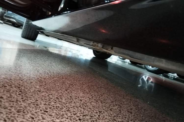 Used Mercedes-Benz E-Class 2022 Updated E 300 L Stylish Edition Left Side Sill