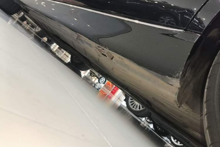 Used Mercedes-Benz E-Class 2022 Revised Version E 300 L Luxury Edition Left Side Sill