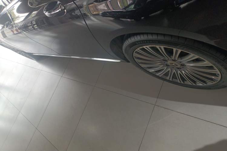 Used Mercedes-Benz E-Class 2022 Second Facelift E 260 L Left Side Sill