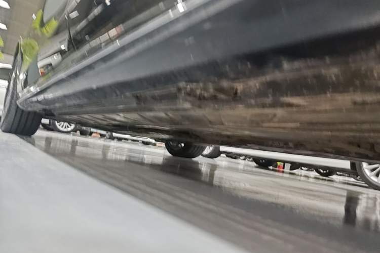 Used Mercedes-Benz E-Class 2022 E 260 L Sport Edition Left Side Sill