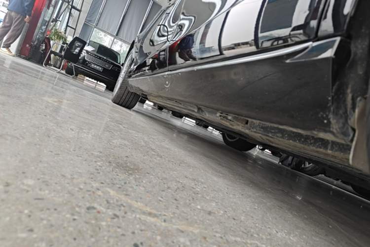 Used Mercedes-Benz E-Class 2022 Revised Version E 300 L Luxury Edition Left Side Sill