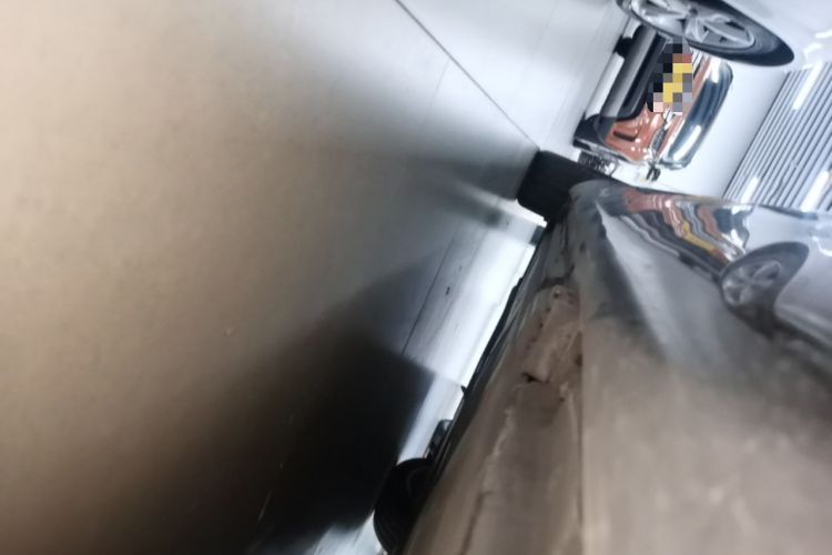 Used Mercedes-Benz E-Class 2022 Updated E 300 L Luxury Edition Left Side Sill